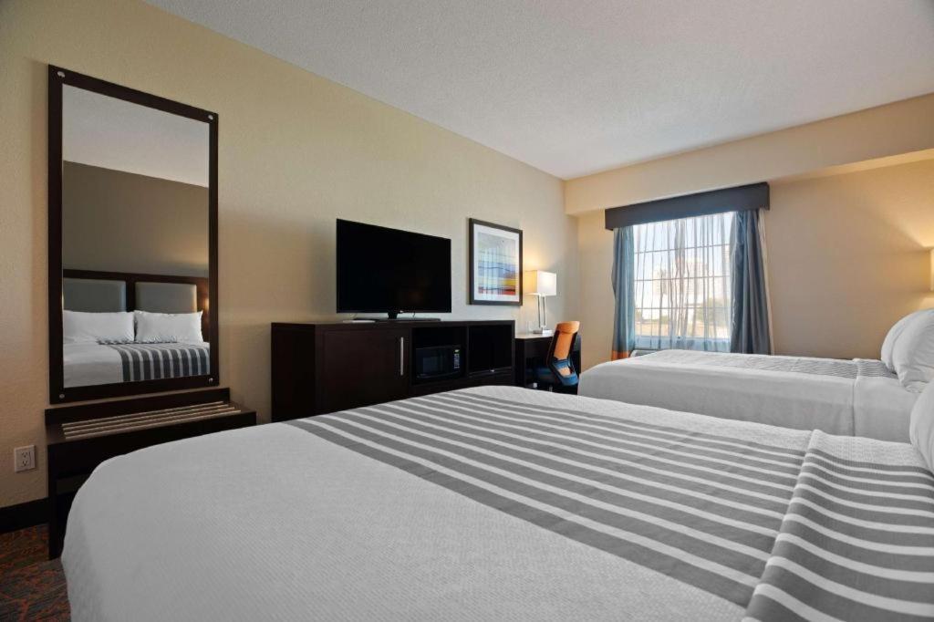 Best Western Plus Executive Inn Toronto Esterno foto