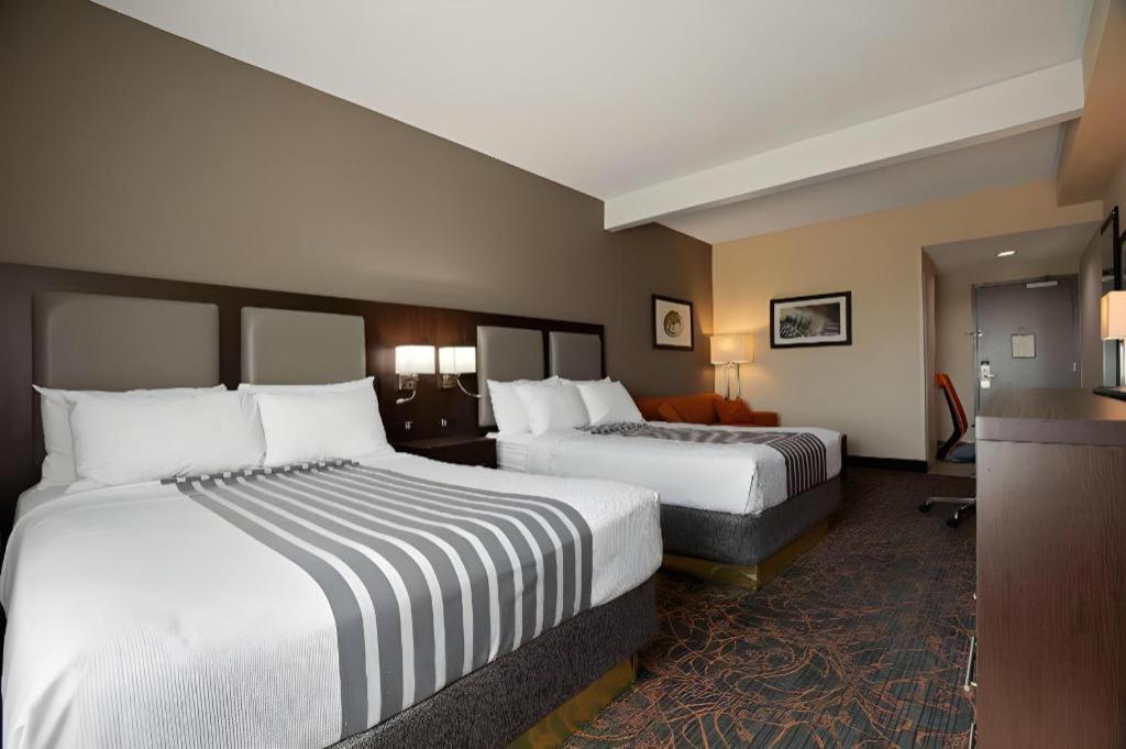 Best Western Plus Executive Inn Toronto Esterno foto