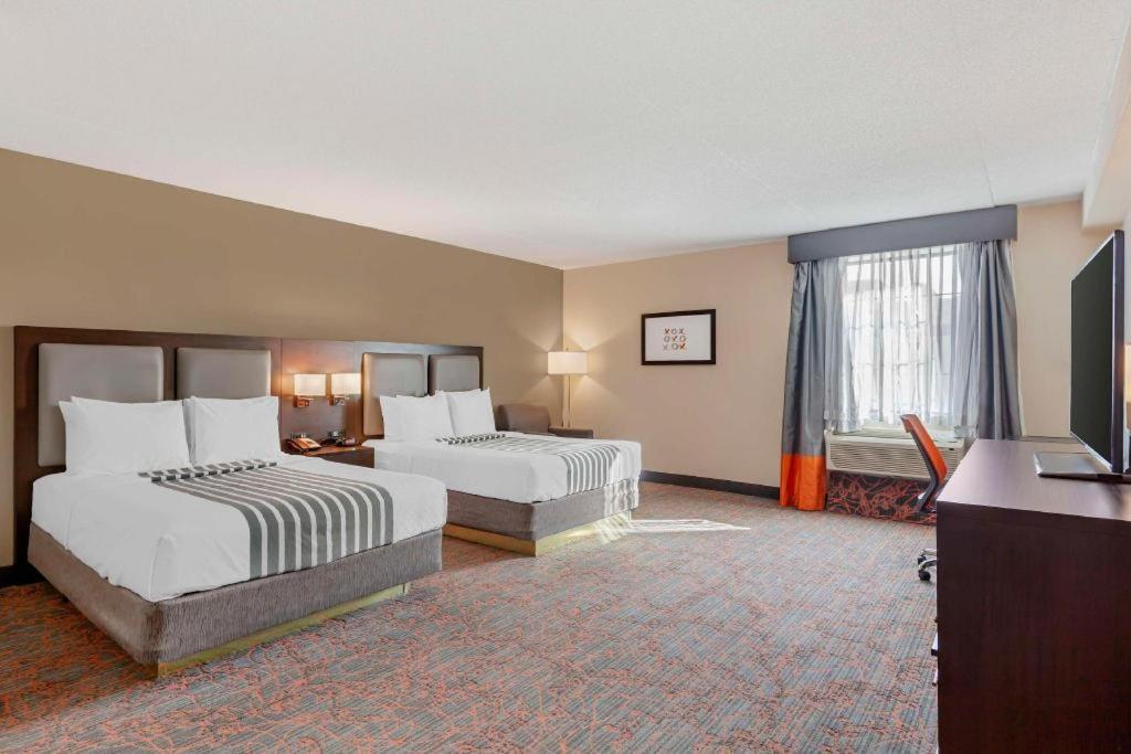 Best Western Plus Executive Inn Toronto Esterno foto