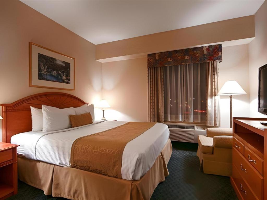 Best Western Plus Executive Inn Toronto Esterno foto